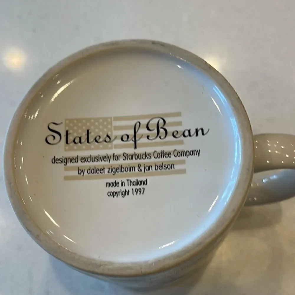 Starbucks Oregon 2017 coffee cup, states of bean, excellent condition. Trivia.